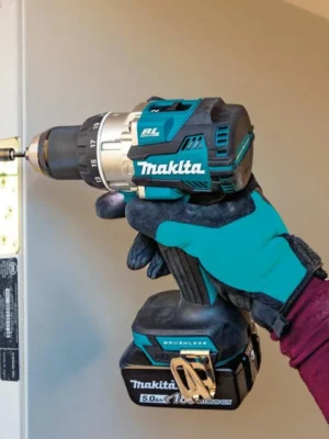 parafusadeira furadeira de impacto +1 bateria 1830b 3ah 18v + carregador dc18rc makita dhp489z promo